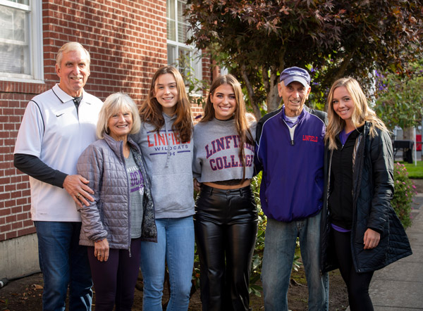 The Flood family pictured together at ѨƵ's homecoming 2021 football game