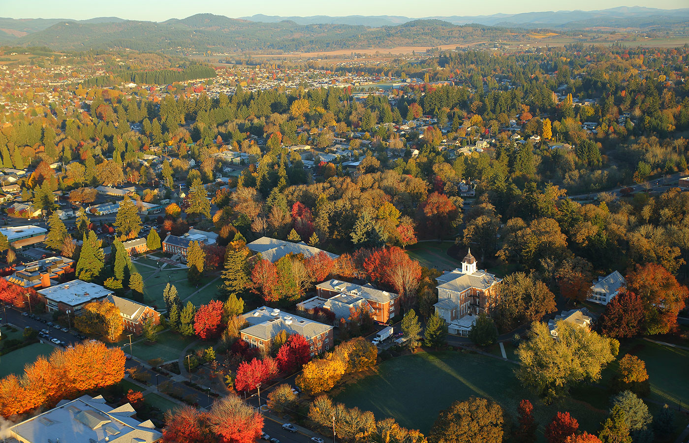 Aerial picture of ѨƵ's McMinnville campus